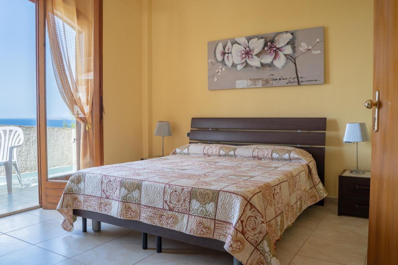 Bed and Breakfast Terrazza Sul Plemmirio à Syracuse Extérieur photo